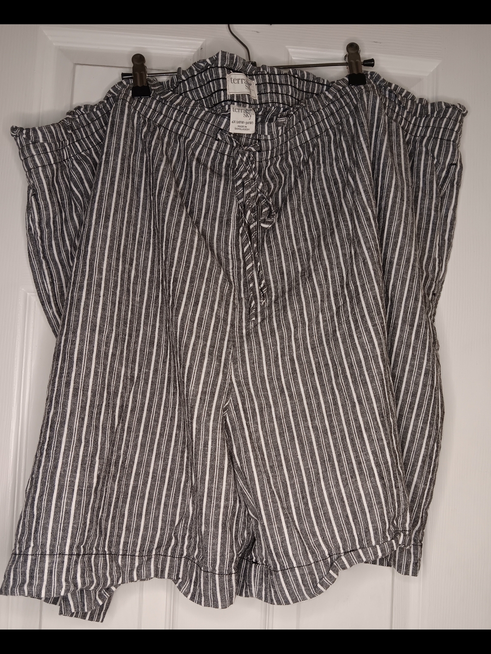 Striped Drawstring Shorts - Black & White 4X